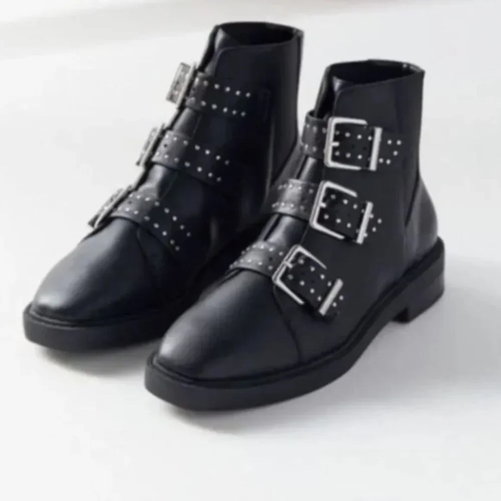 URBAN OUTFITTERS Zoe Studded triple black strappy boots, EUC! Size 9